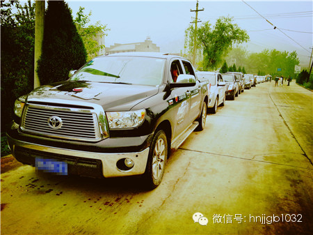 長(zhǎng)長(zhǎng)的車(chē)隊(duì)，每次活動(dòng)都是這么給力！