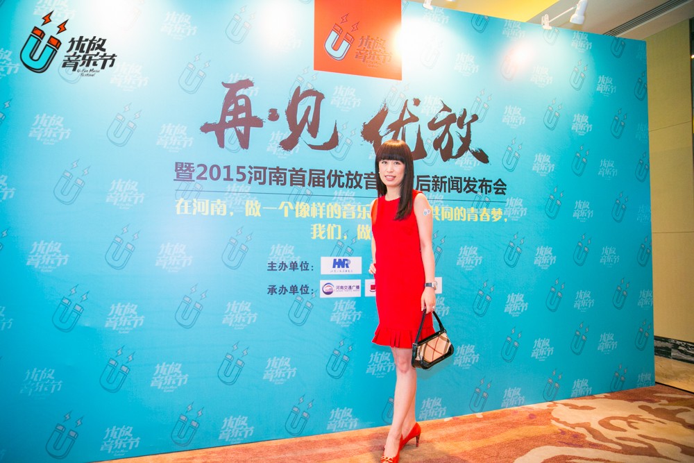 美女主播佳音！