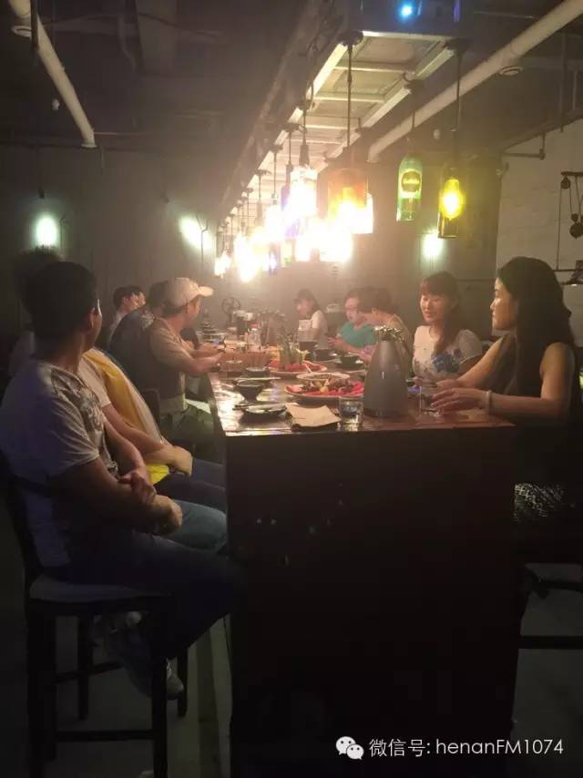 他們在干什么？