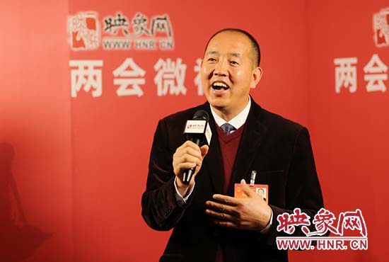 全國(guó)人大代表張全收做客映象網(wǎng)《兩會(huì)微視》視頻訪(fǎng)談。