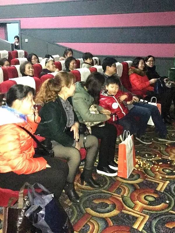 節(jié)日總是開心的，媽媽寶寶永遠是諸女神心中最愛！