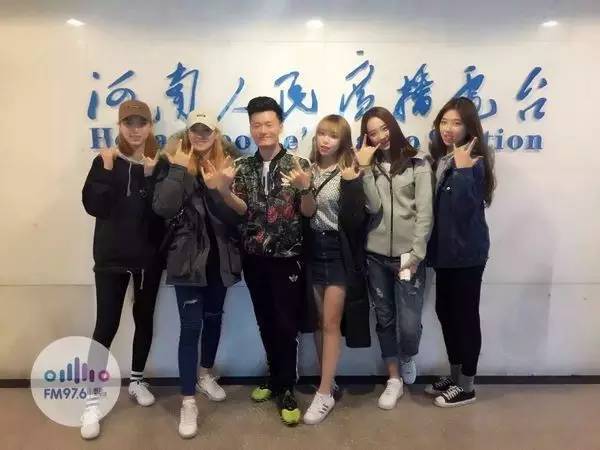 路飛終于體驗(yàn)了一回“他在叢中笑”的感覺！