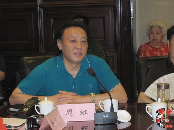 河南省音樂(lè)家協(xié)會(huì)主席、著名作曲家周虹