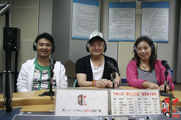 河南方言話語《老湯》主演、著名青年表演藝術(shù)家范軍等正在直播中。。。