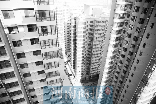 今年鄭州在商品房小區(qū)、經(jīng)適房小區(qū)內(nèi)配建的公租房，將面向社會輪候供應(yīng) 楊東華/攝