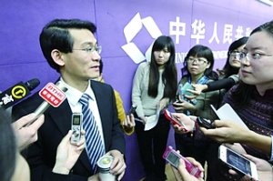 商務部新聞發(fā)言人表示，月度數(shù)據(jù)出現(xiàn)波動是正常的。