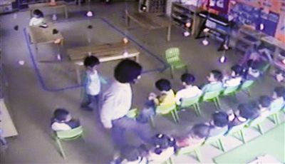 朝陽一幼兒園 女老師長(zhǎng)期打多名兒童