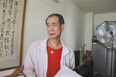 嫖娼事件后，區(qū)少坤向記者訴說委屈，他說：“這是一個(gè)圈套”。李根 攝
