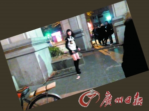 黑衣女掙脫跑掉。
