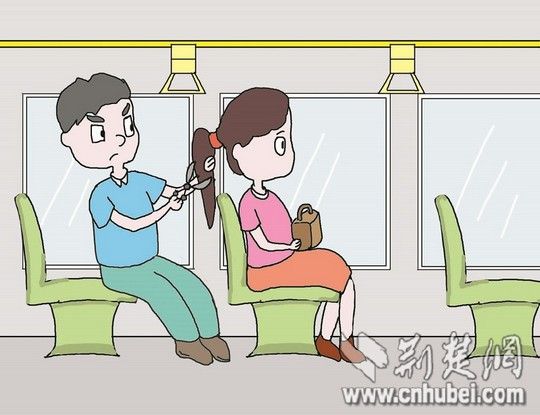 公汽上偷剪女子頭發(fā)。