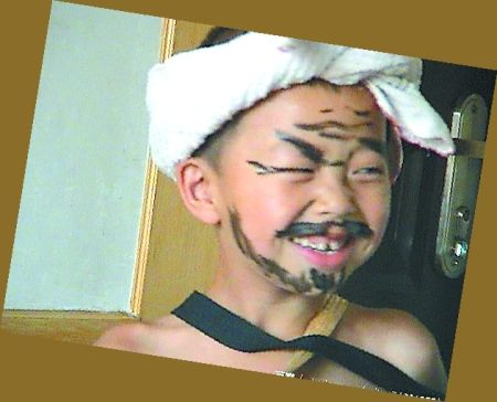 老鄉(xiāng)見老鄉(xiāng)，甭提多開心