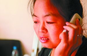 每次給家人打電話，史女士都會很難過。