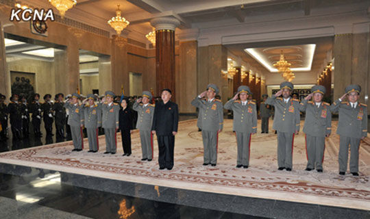 金正恩來(lái)到錦繡山太陽(yáng)宮。圖片來(lái)源：朝中社