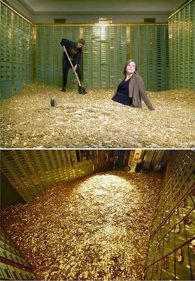 瑞典網(wǎng)店推出“金錢浴”，800萬枚硬幣堆成金“浴池”。