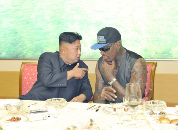 近日，朝鮮最高領(lǐng)導(dǎo)人金正恩已在平壤再次會(huì)見并宴請(qǐng)了正在朝鮮訪問的前美國(guó)全國(guó)籃球協(xié)會(huì)(NBA)球星羅德