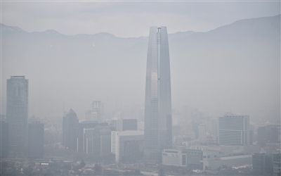 21日，智利首都圣地亞哥被霧霾籠罩。