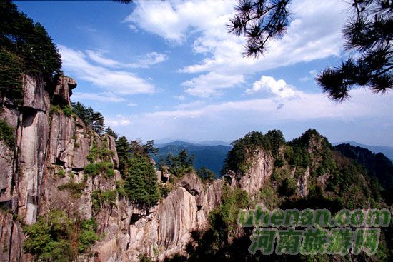 內(nèi)鄉(xiāng)寶天曼世界生物圈保護(hù)區(qū)對中小學(xué)生免費(fèi)