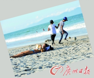 動(dòng)靜皆宜的沙灘。