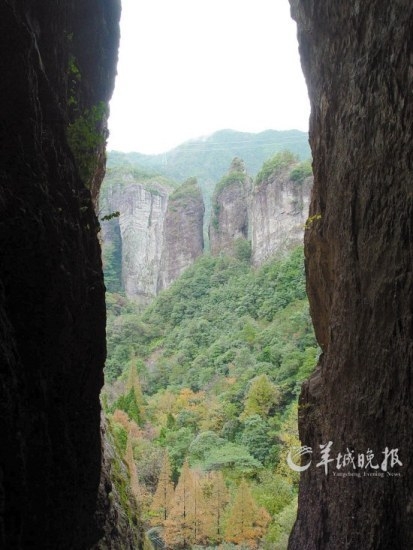雁蕩山以奇峰、瀑布著稱。