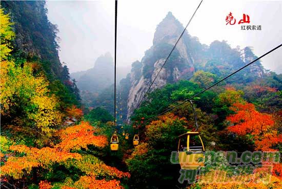 深秋去堯山賞紅葉、泡溫泉、拜大佛