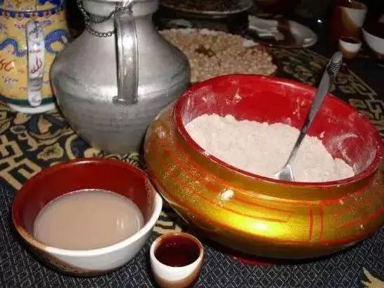 新疆奇葩”黑暗料理“ 你吃過嘛？