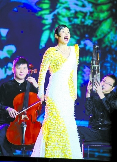 龔琳娜誓將神曲進行到底。