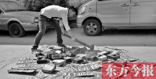 “老的哥”揭“黑車”猖獗原因，建議倒查假車牌、出租車使用機(jī)打發(fā)票