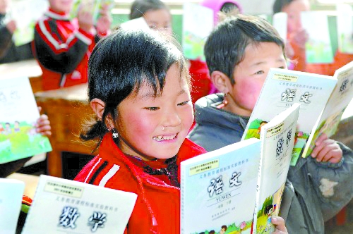 河南全省不分城鄉(xiāng)，都將免費提供教科書。 資料圖片