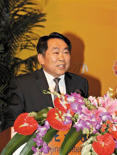 2011年10月12日，叢書《中國油氣田開發(fā)志》首發(fā)式上，時任四川省人大常委會副主任郭永祥在講話。