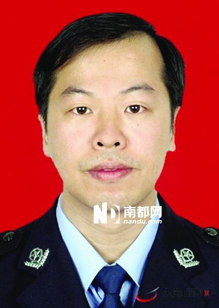 南城公安分局副局長(zhǎng)孔逸鴻。
