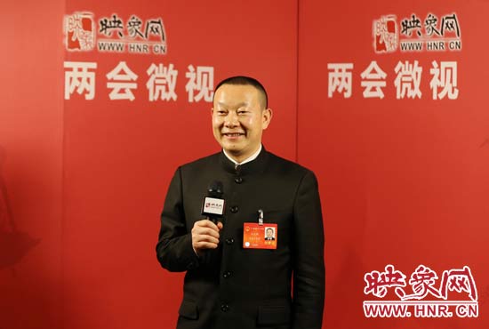 全國人大代表劉文新接受映象網(wǎng)“兩會微視”訪談。
