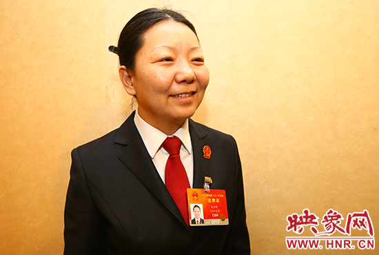 全國(guó)人大代表、河南省寶豐縣人民法院副院長(zhǎng)、鬧店鎮(zhèn)法庭庭長(zhǎng)朱正栩