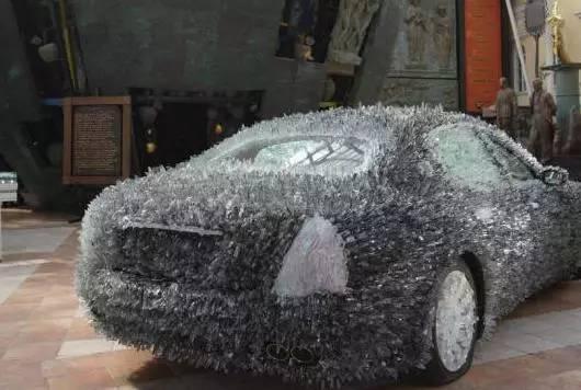 驚！車主用玻璃渣改裝瑪莎拉蒂