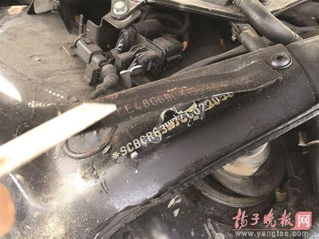 500萬(wàn)的“賓利”被清拖竟無(wú)人認(rèn)領(lǐng) 疑是走私車(chē)