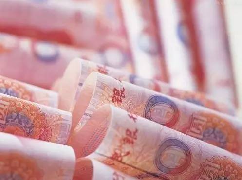 對增收潛力大、帶動能力強(qiáng)的7大群體（技能人才、新型職業(yè)農(nóng)民、科研人員、小微企業(yè)創(chuàng)業(yè)者、企業(yè)經(jīng)營管理人、基層干部隊(duì)伍、有勞動能力困難群體）實(shí)施激勵計(jì)劃，推出差別化收入分配激勵政策，帶動城鄉(xiāng)居民實(shí)現(xiàn)總體增收。