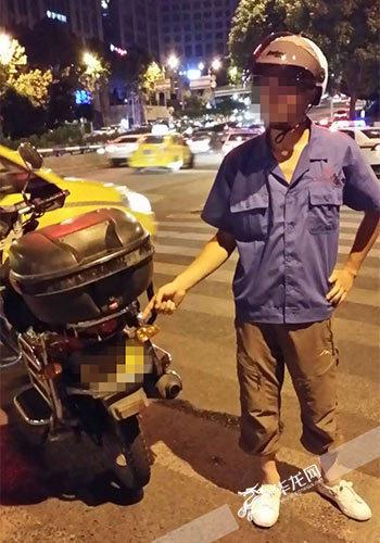 駕駛員主動(dòng)要求進(jìn)行酒精含量測(cè)試。警方供圖
