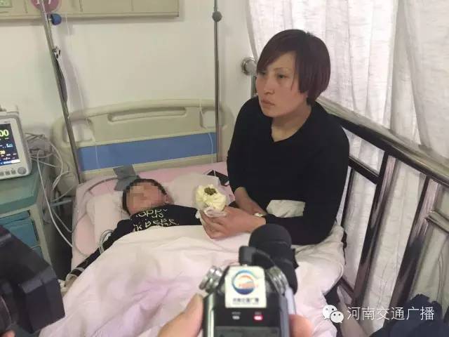小浩天的母親通過河南交通廣播向所有幫助他們的人表達(dá)了感謝！