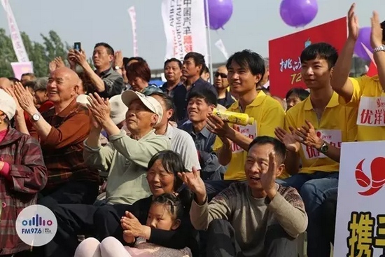 看你們的表情就知道，你們?cè)谙?，再?lái)一段！
