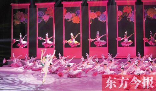 燈光璀璨、歌舞飛旋，昨晚備受矚目的第31屆中國(guó)洛陽(yáng)牡丹文化節(jié)開幕式在洛陽(yáng)歌劇院上演。