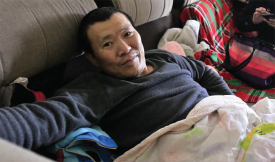 11月11日，李剛病情再次惡化，在眾多朋友的鼓勵(lì)下，他將再赴西安進(jìn)行手術(shù)治療