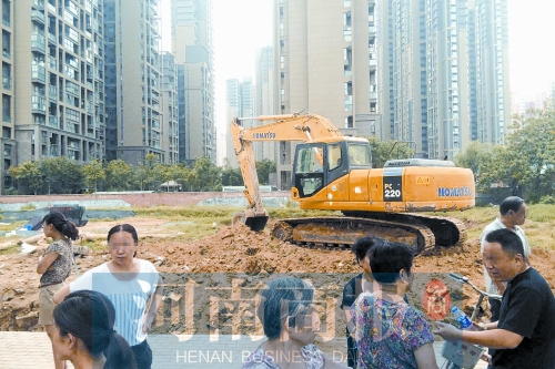 昨天，由于附近居民抗議，紅旗變電站項(xiàng)目再次停工