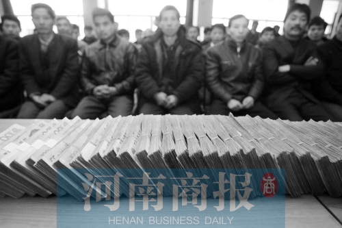 打擊拖欠農(nóng)民工工資，鄭州今年又出狠招（資料圖）河南商報(bào)記者 王春勝/攝