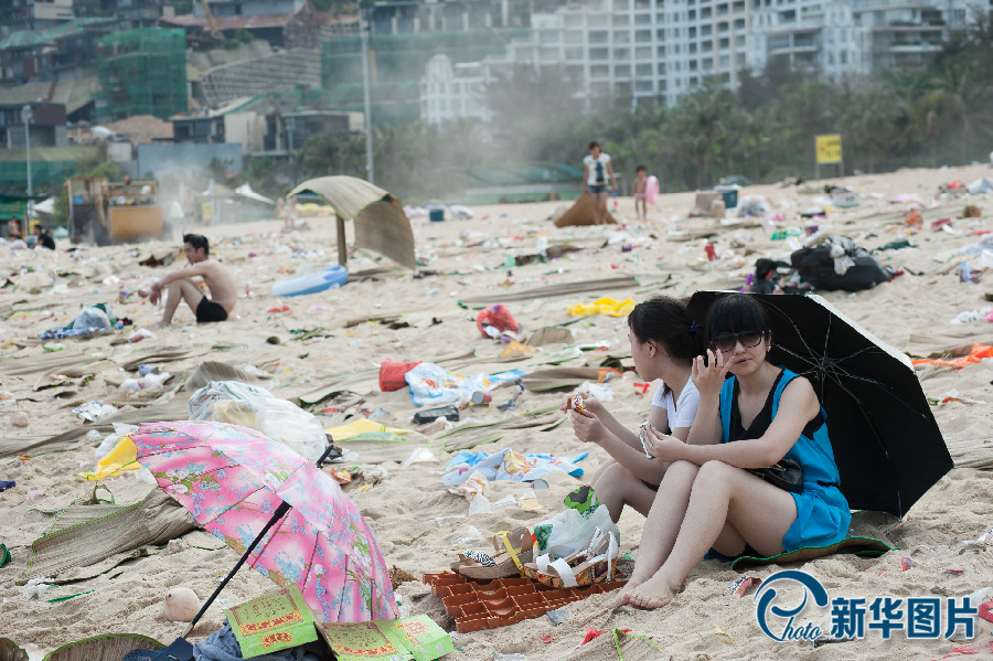 深圳端午過(guò)后垃圾遍地 海濱沙灘變垃圾場(chǎng)