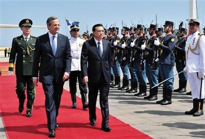 　6月19日，國(guó)務(wù)院總理李克強(qiáng)乘專機(jī)抵達(dá)雅典國(guó)際機(jī)場(chǎng)，開(kāi)始對(duì)希臘進(jìn)行正式訪問(wèn)。