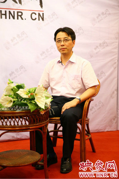 南京大學(xué)河南招生組負(fù)責(zé)人武港山教授。