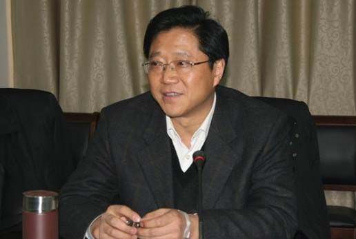 銅陵市委召開全市領(lǐng)導(dǎo)干部會議宣布安徽省委決定，提名銅陵市委副書記倪玉平為銅陵市人民政府市長候選人。
