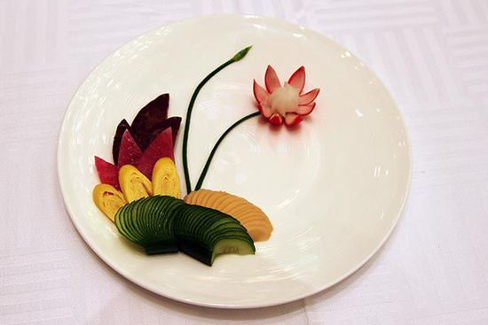 迎賓冷盤“洋花蘿卜”。 花惠生 供圖