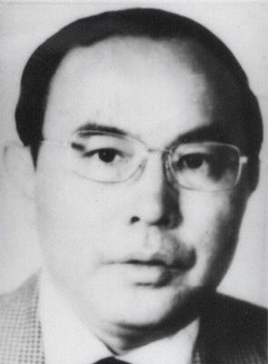 胡玉興 現(xiàn)年59歲，外逃前任山西省太原市住房制度改革辦公室主任，2002年7月逃往澳大利亞或新西蘭。