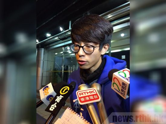 黃臺仰因設(shè)想?yún)⑴c旺角暴亂被香港警方拘捕，被指涉嫌參與旺角暴動。