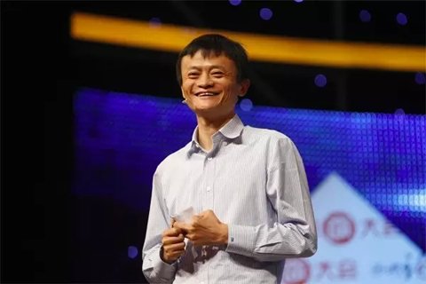2011年8月17日，阿里巴巴集團(tuán)宣布，將提供30億元無息貸款，幫助員工解決首次置業(yè)問題，每人最高可申請30萬元。此外，阿里巴巴還將投入5億元設(shè)教育基金，通過和教育機(jī)構(gòu)共同辦學(xué)、與現(xiàn)有學(xué)校合作，解決員工子女入園、上學(xué)問題;向基層員工發(fā)放一次性的物價(jià)、子女教育補(bǔ)貼，預(yù)計(jì)總額超過4000萬元。
